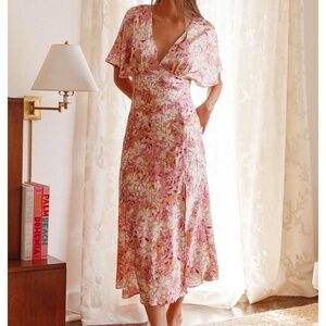 Selfie Leslie Batwing Floral Dress